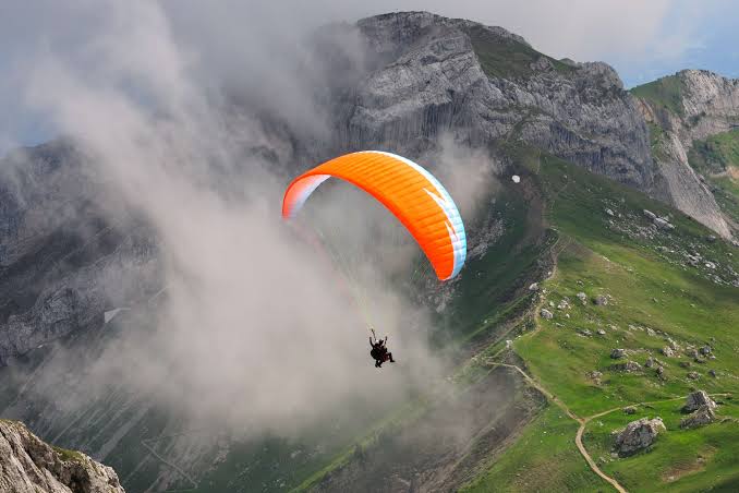 Bir Billing Paragliding